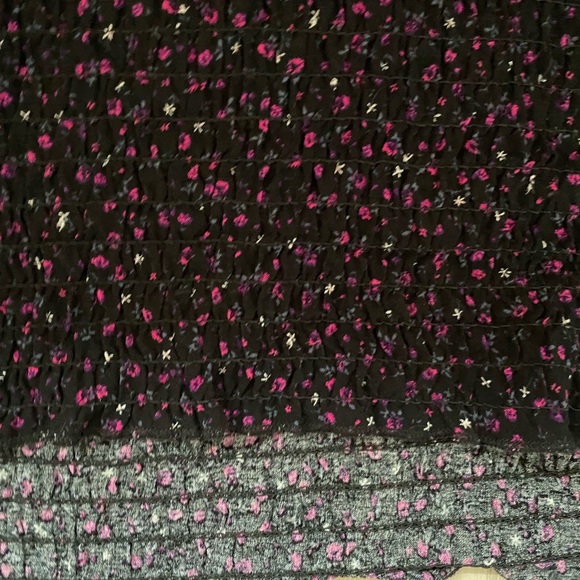 Wild Fable Mock Neck Floral Top - Picture 3 of 8